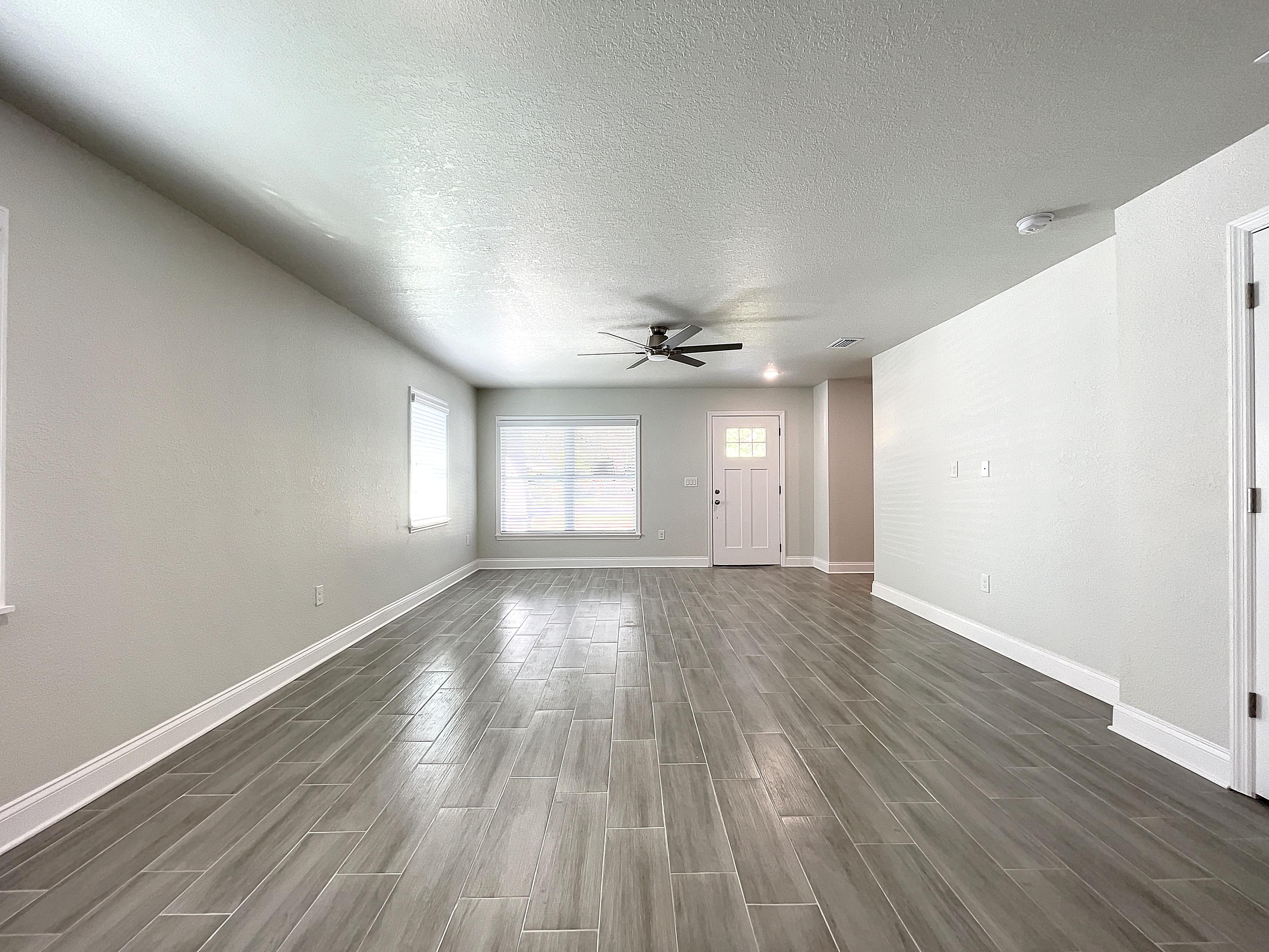 018-LakelandVacant-1669574359_1669574589_74641_c5b5f66_original