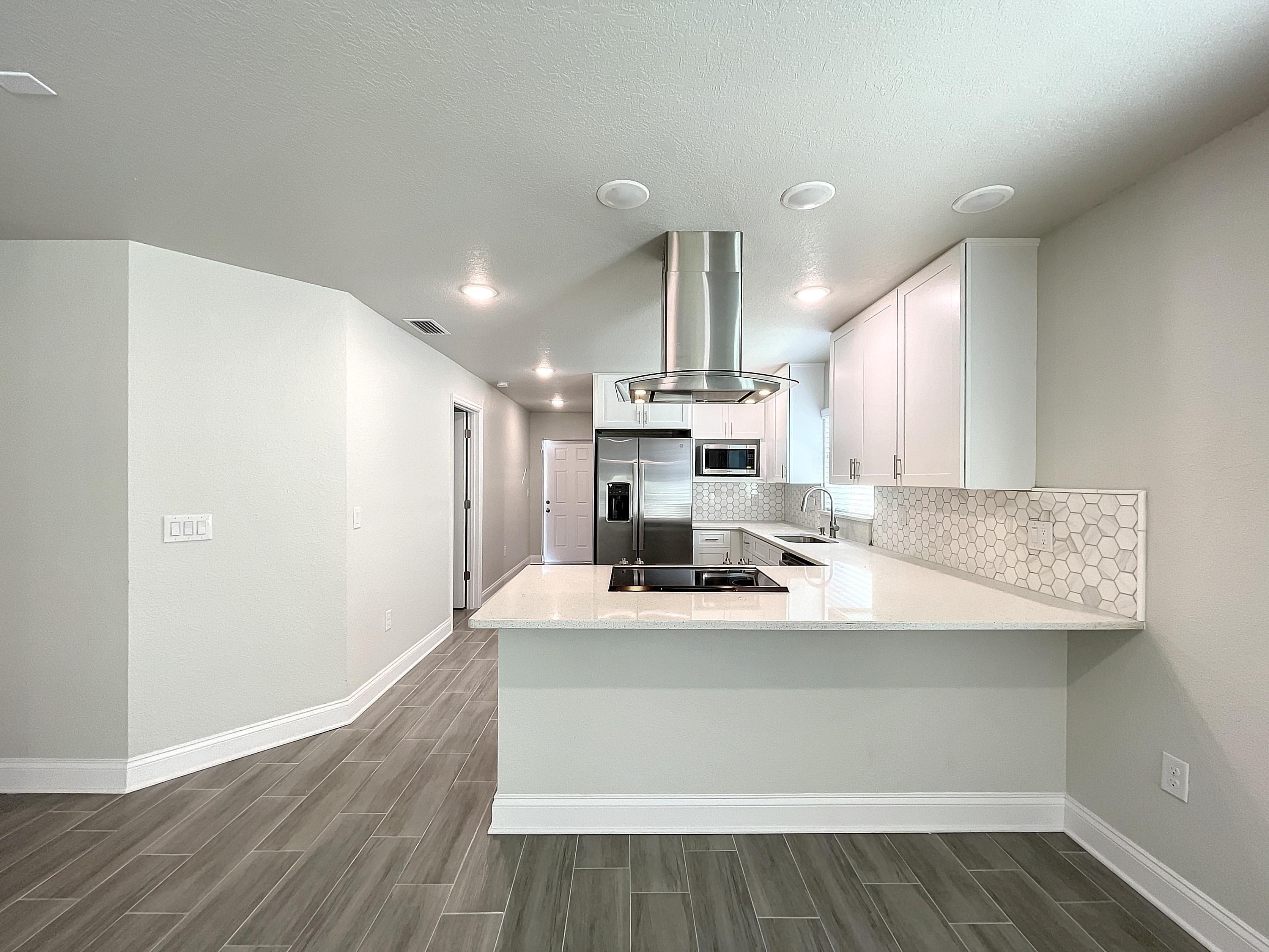 028-LakelandVacant-1669574359_1669574785_74832_6db8096_original