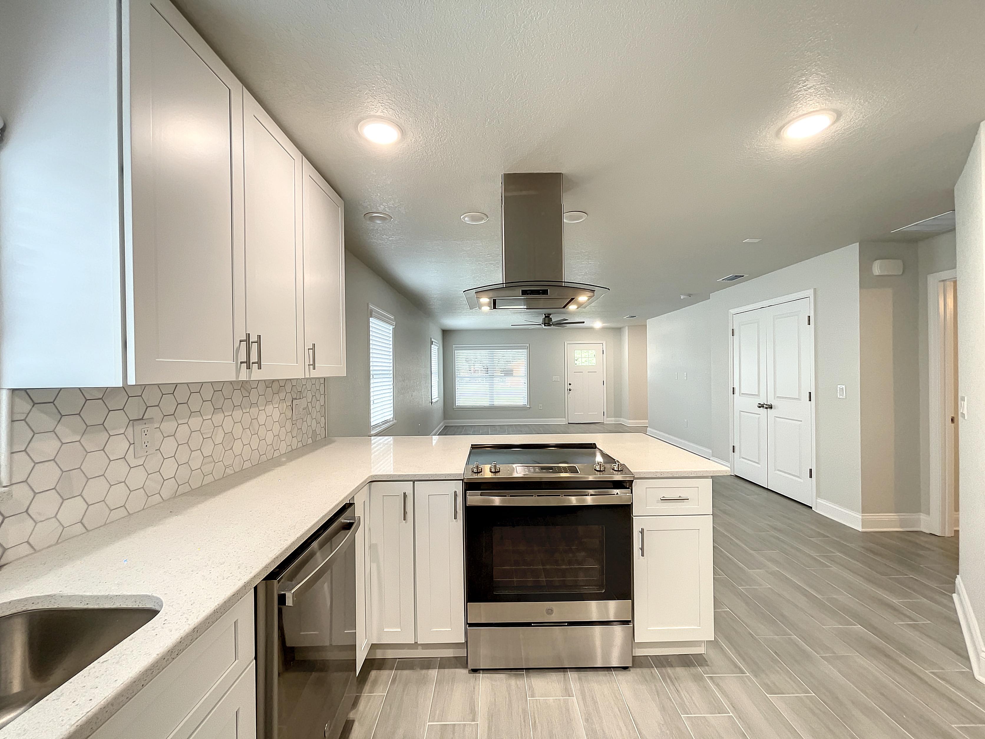 031-LakelandVacant-1669574359_1669575001_75023_9b327d1_original