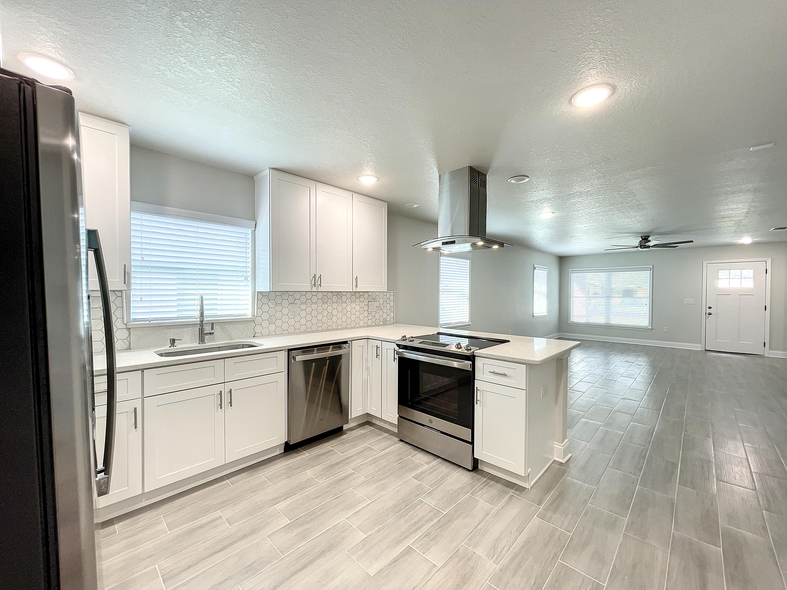 032-LakelandVacant-1669574359_1669574874_74928_82d0cf6_original