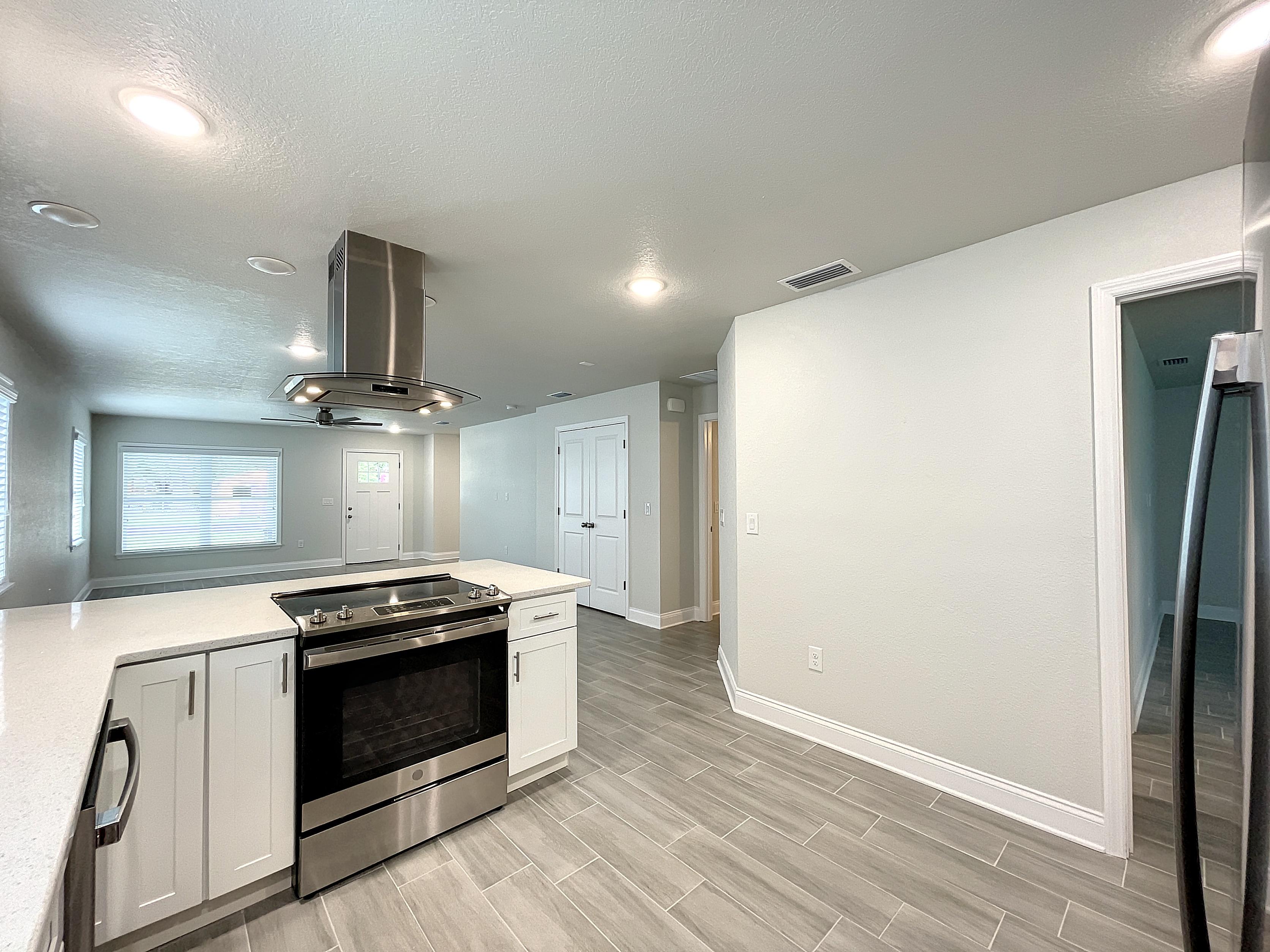 033-LakelandVacant-1669574359_1669574961_75000_07125d3_original
