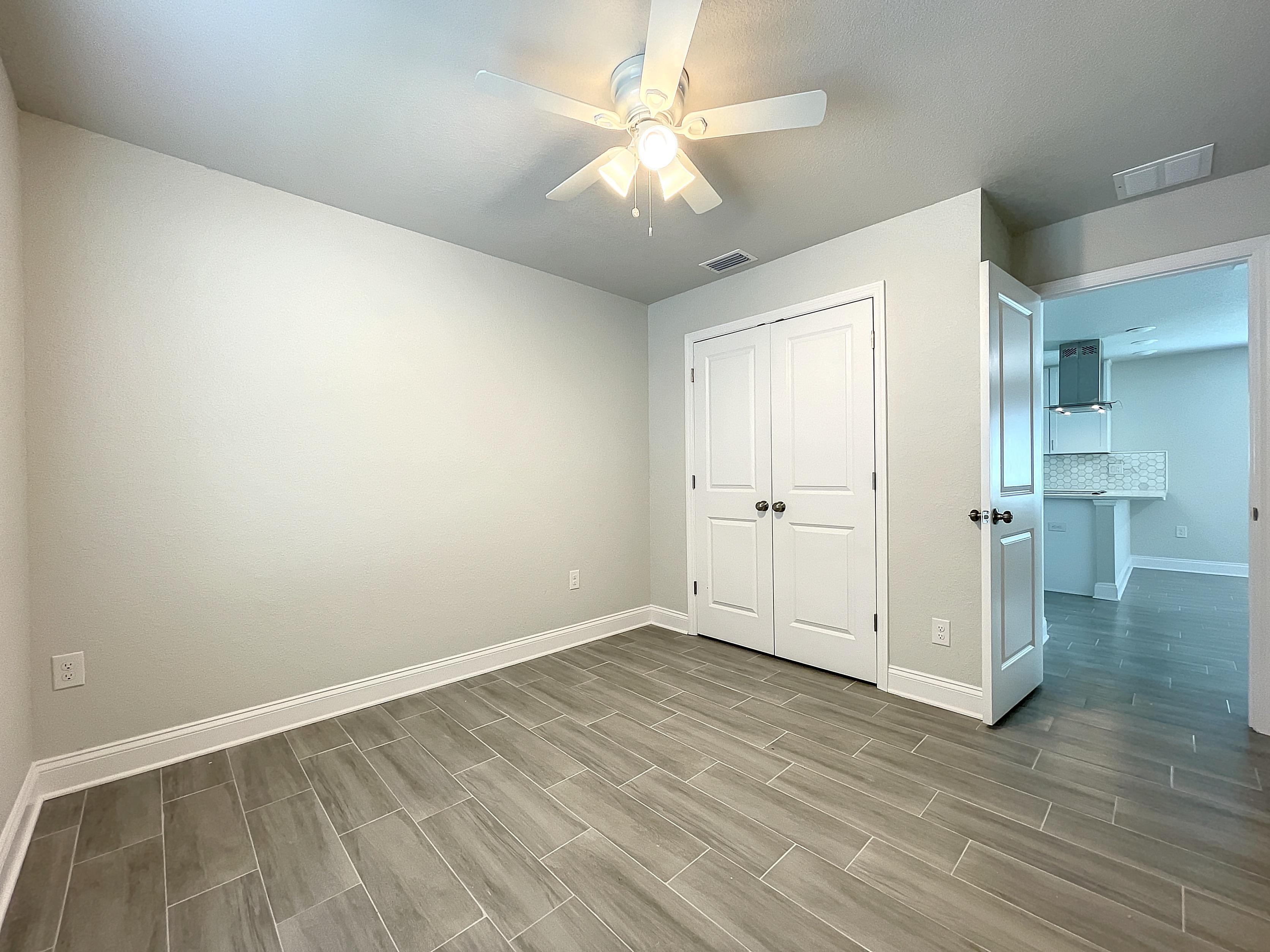 044-LakelandVacant-1669574359_1669575310_75326_1cf1bc7_original