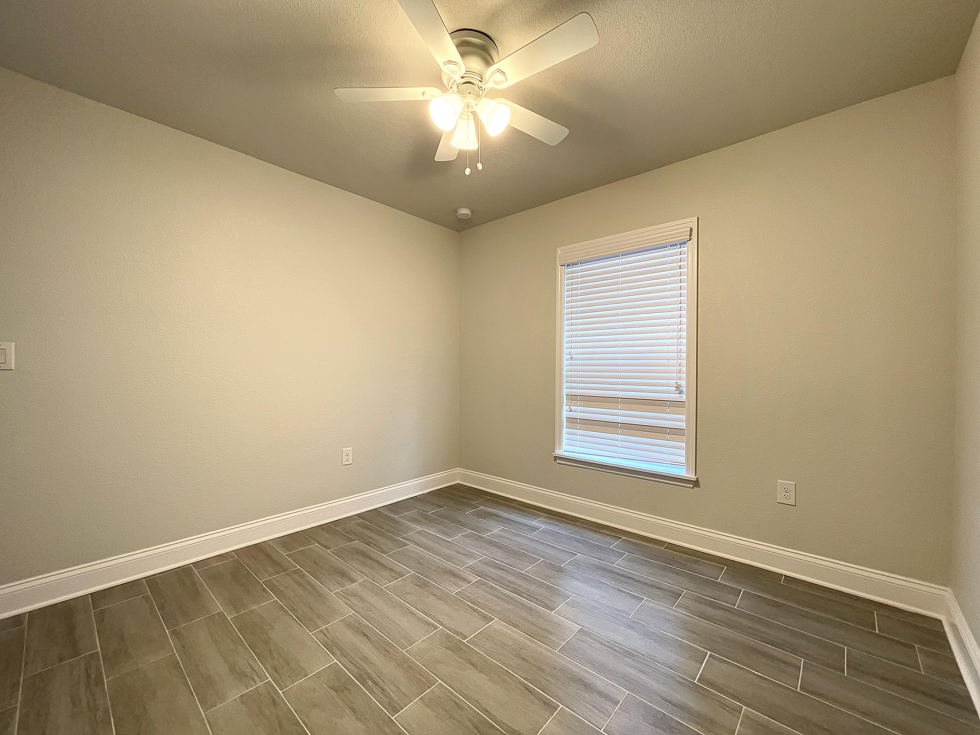 054-LakelandVacant-1669574359_1669575507_75527_6c31ce0_original