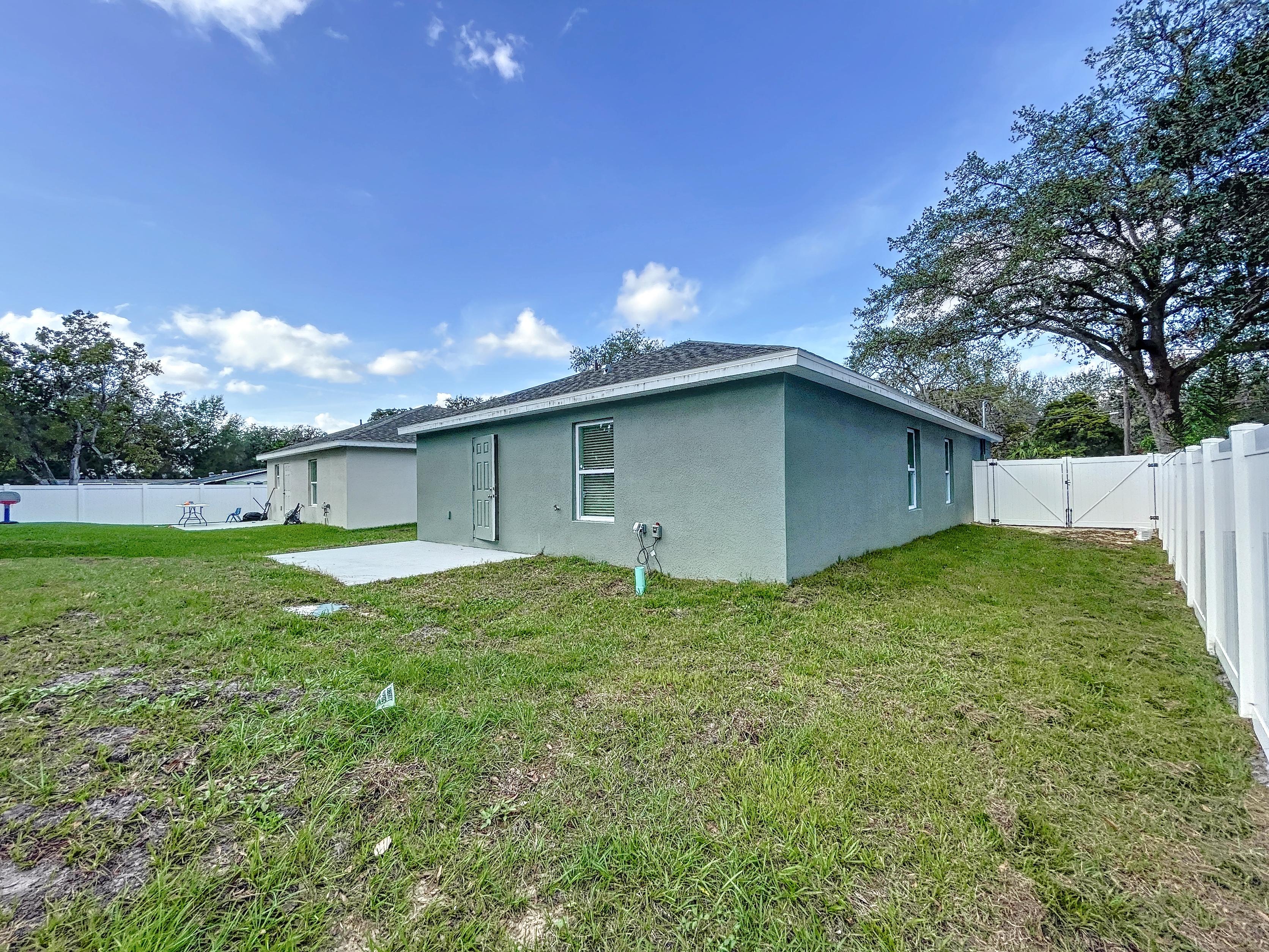 057-LakelandVacant-1669574359_1669575603_75617_3316955_original