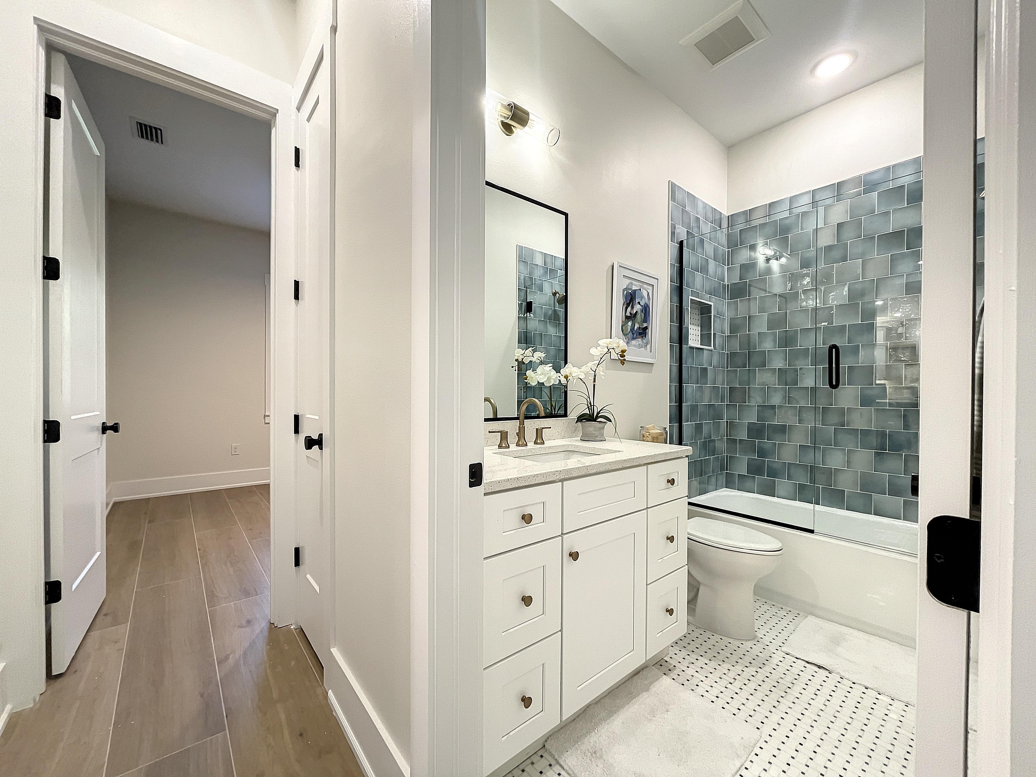 1 hall bath
