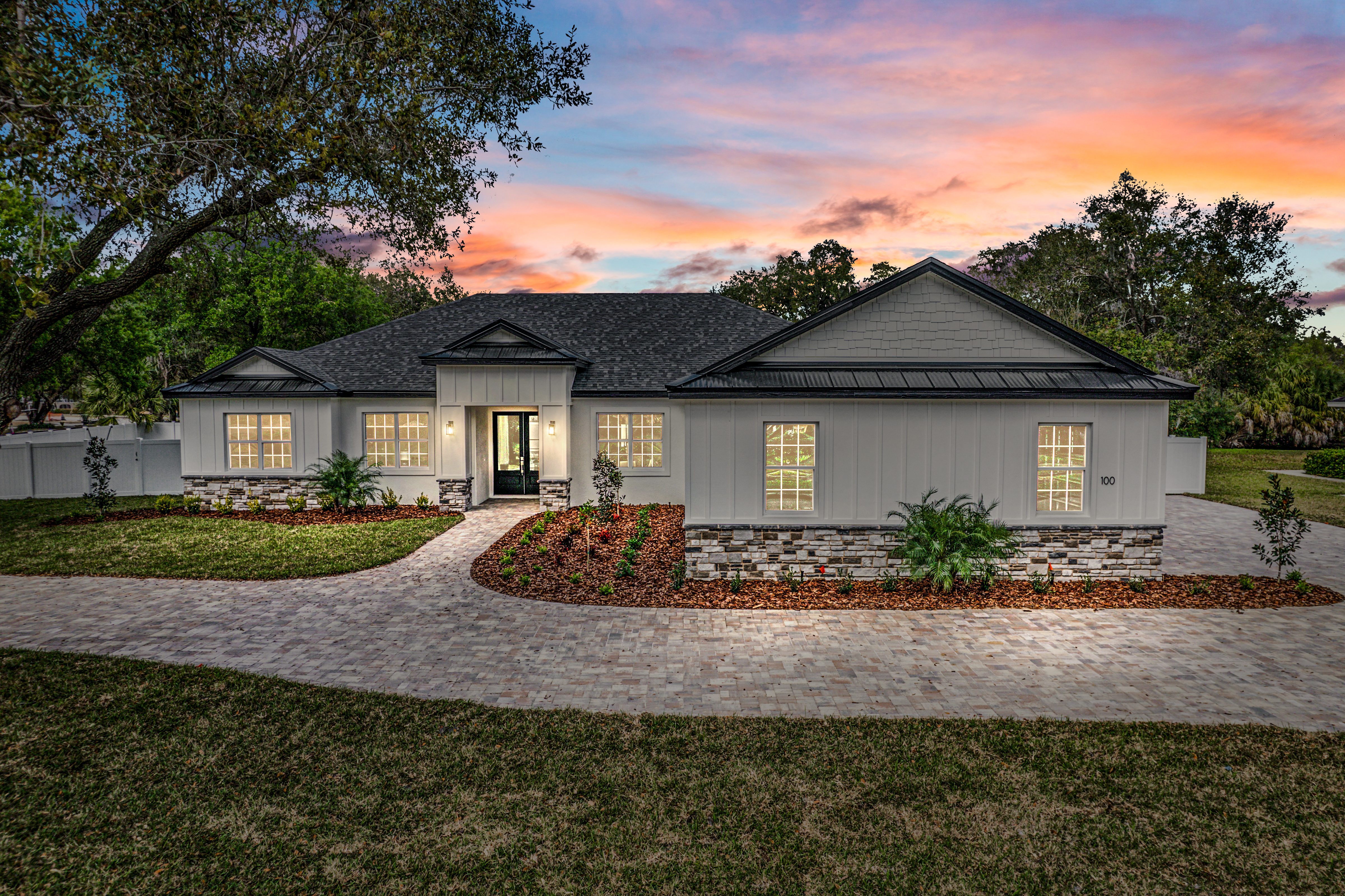 100 E Christina Blvd -001