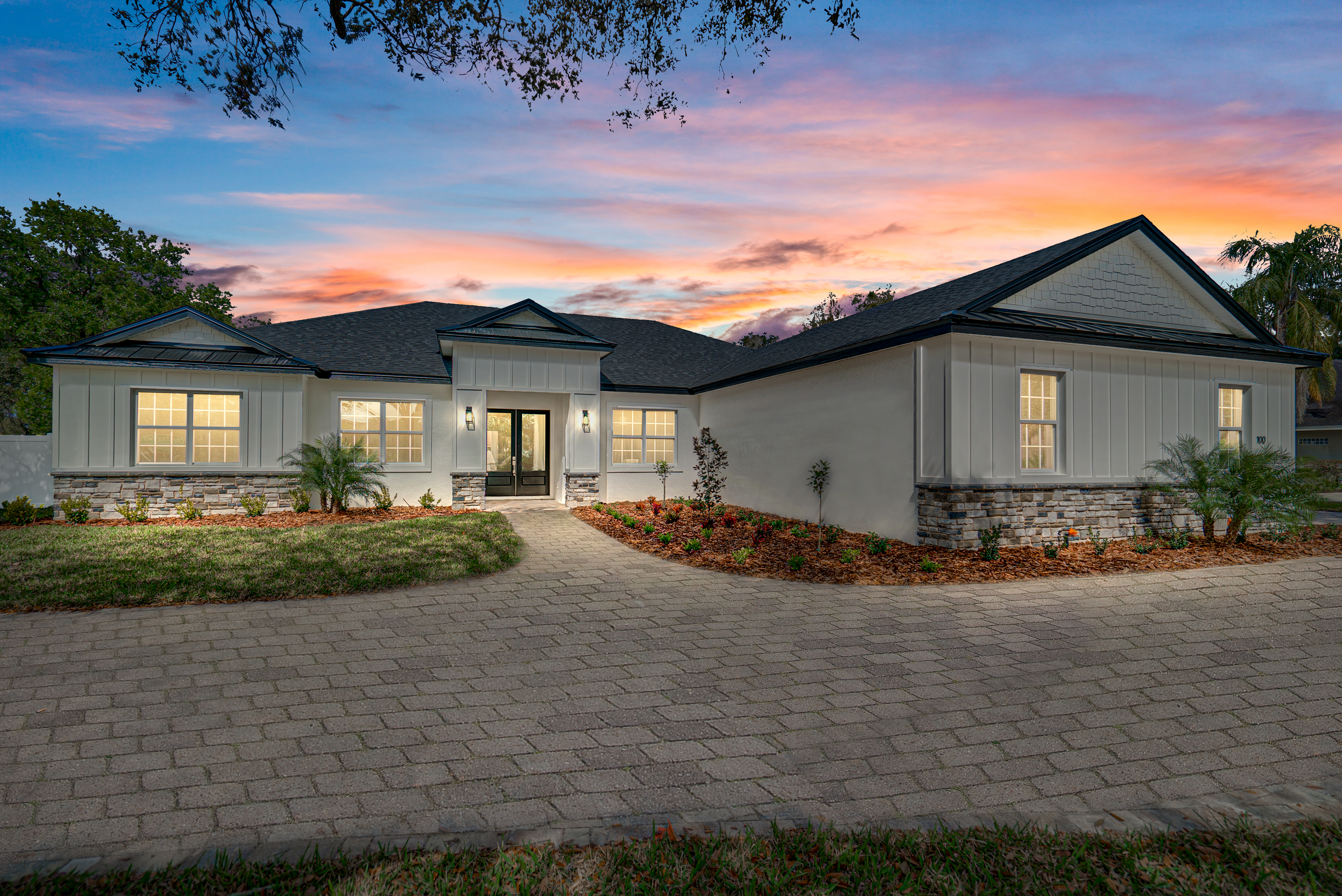100 E Christina Blvd -003