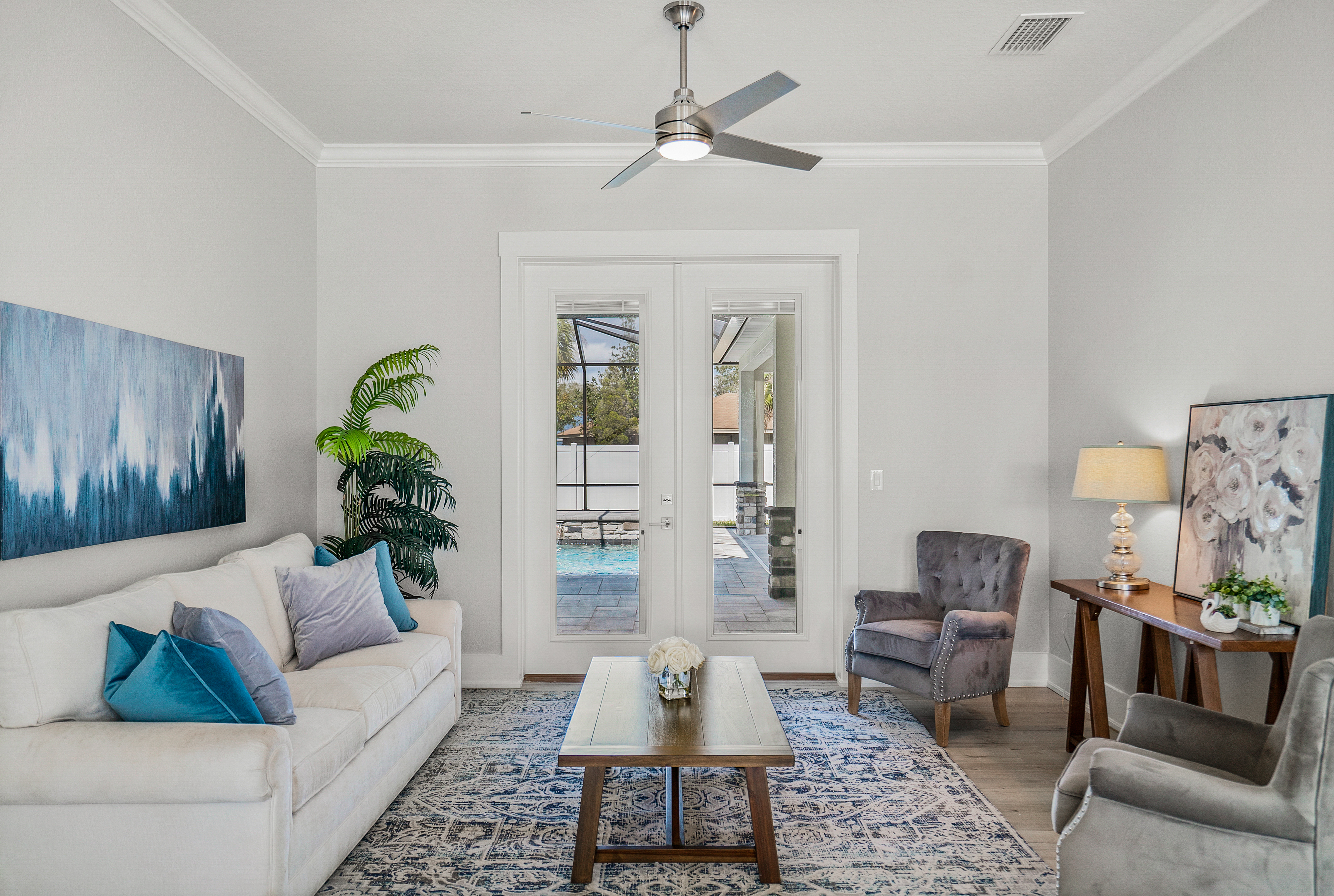 100 E Christina Blvd -036