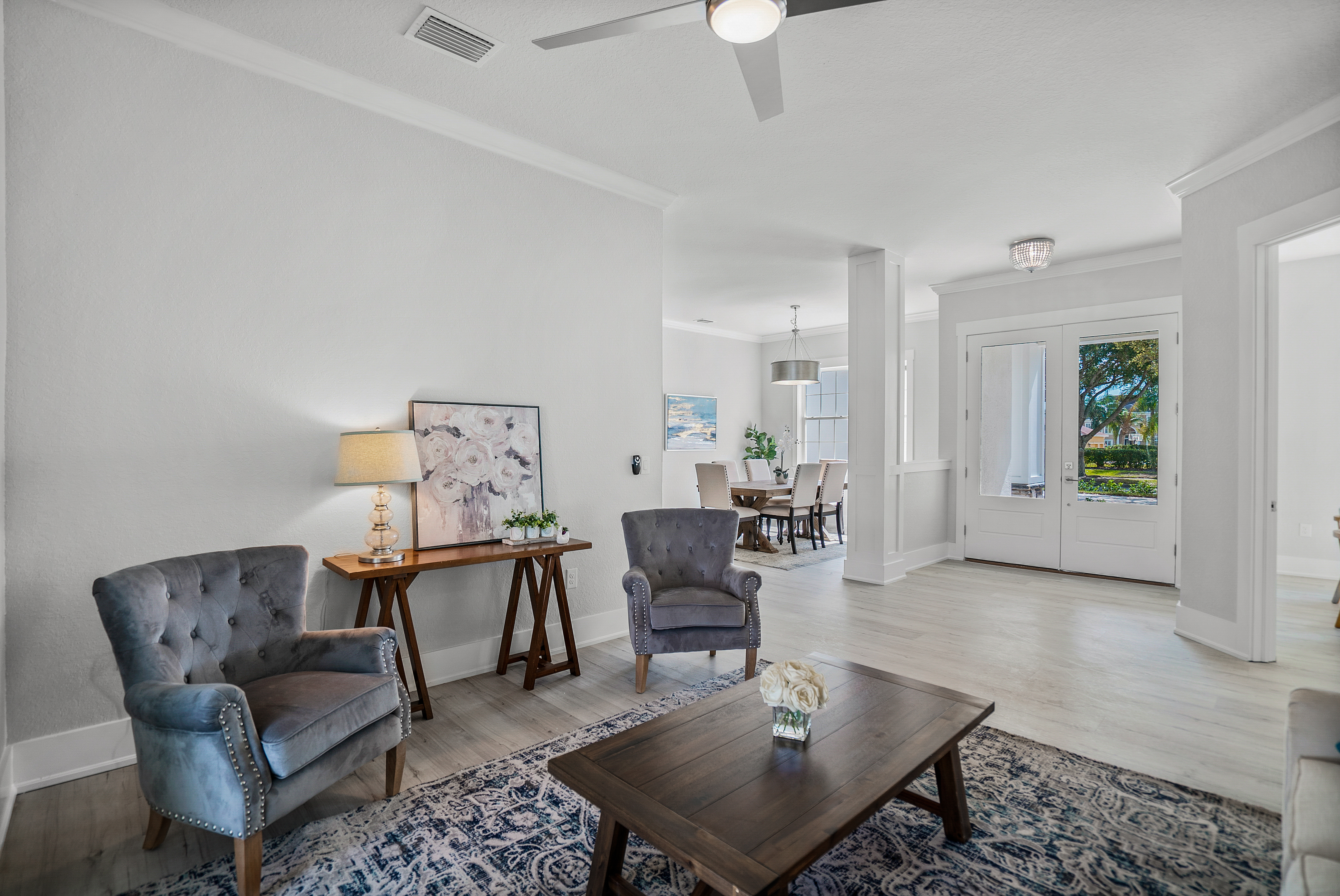 100 E Christina Blvd -039