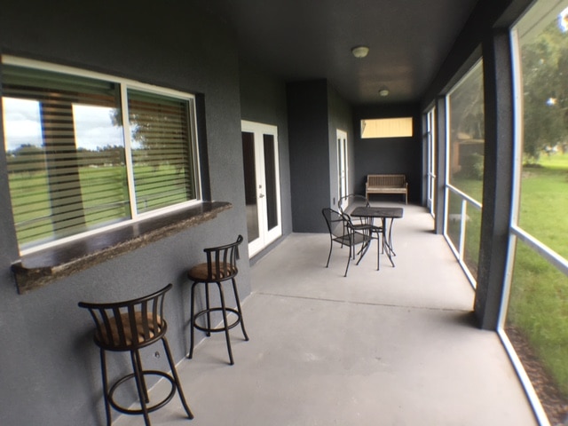 screen room
